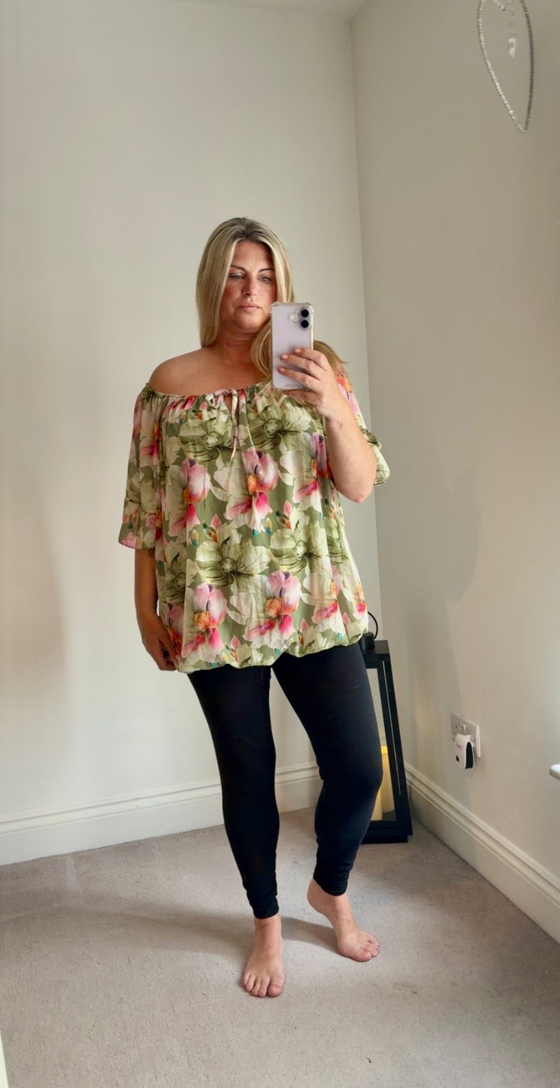 Mary Top